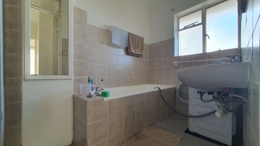 To Let 2 Bedroom Property for Rent in Tijgerhof Western Cape